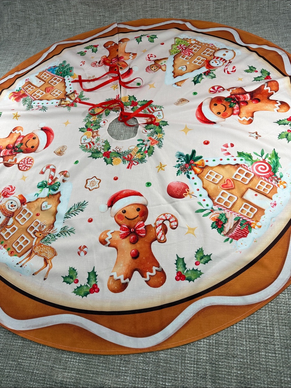 Festive Gingerbread Tree Skirt - Holiday Home Decor